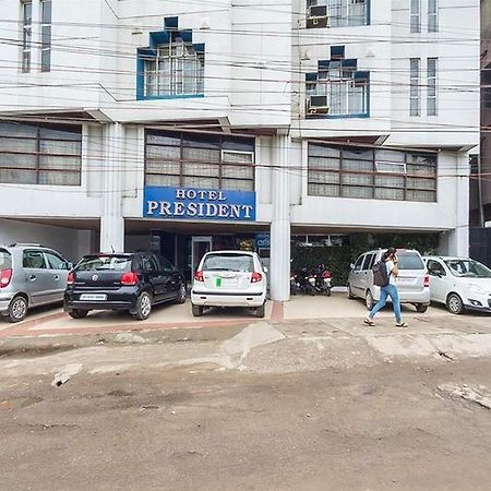 President Hotel Guwahati Bagian luar foto