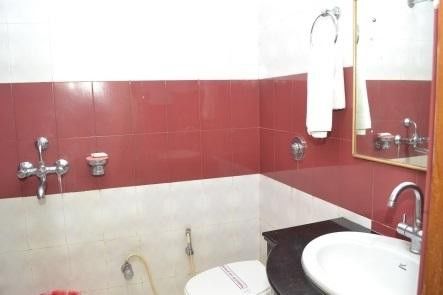 President Hotel Guwahati Bagian luar foto